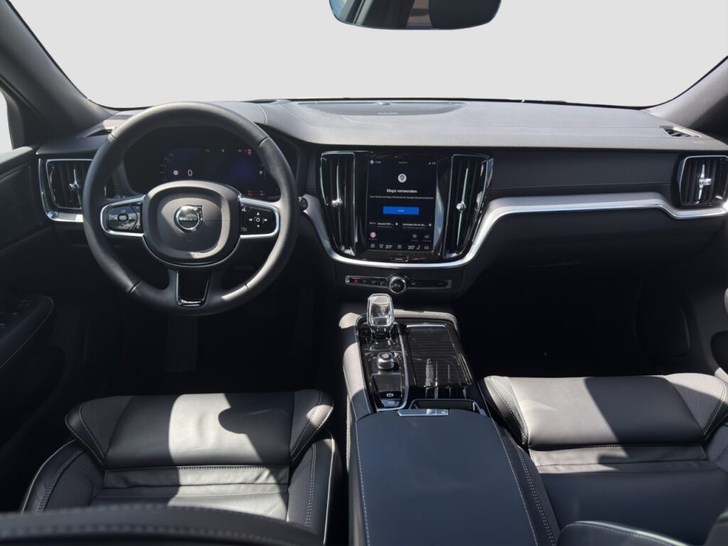 Volvo V60 T8 Ultra Dark Plug-In Hybrid AWD/Pano/360Kam – Bild 10