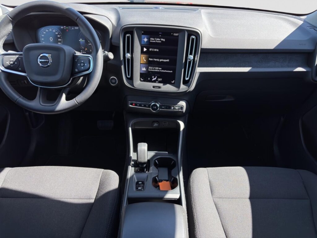 Volvo XC40 T4 Essential Plug-In Hybrid/Navi/Kam/GJR – Bild 10