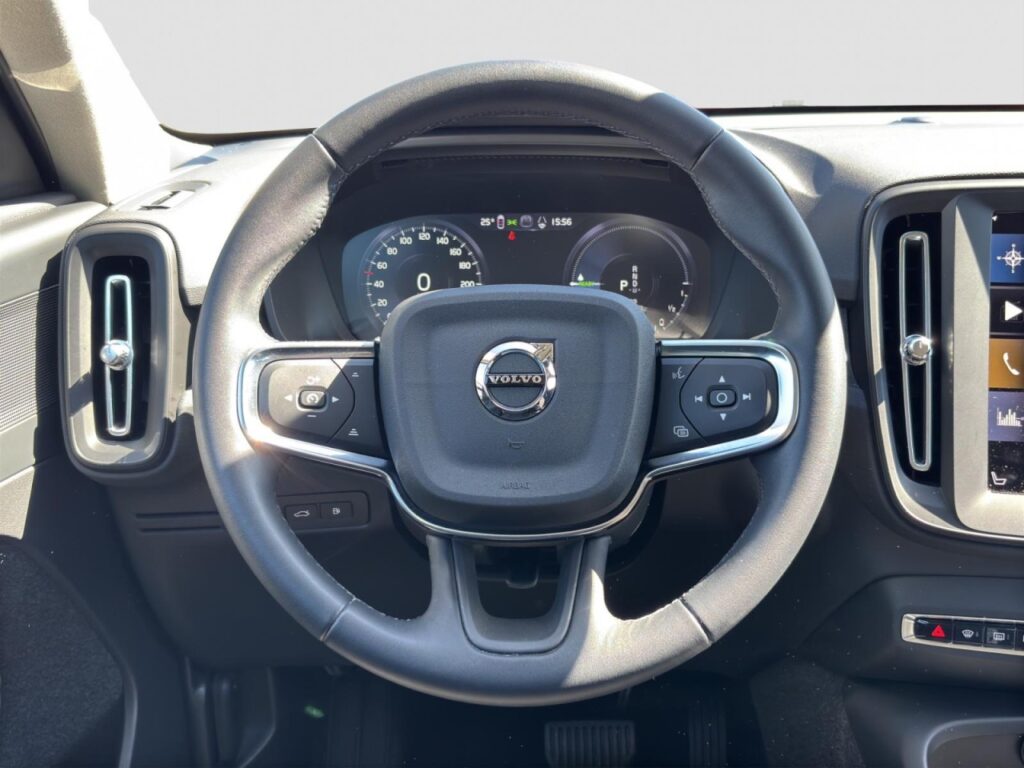 Volvo XC40 T4 Essential Plug-In Hybrid/Navi/Kam/GJR – Bild 7