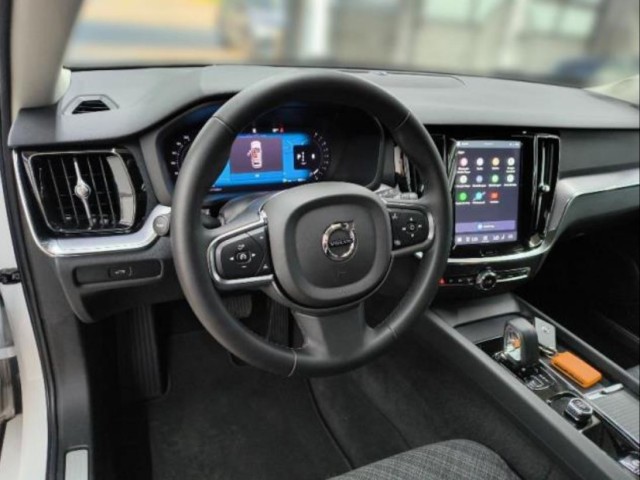 Volvo V60 B4 Core/Navi/LED/Kamera/hzb.LK/BLIS/el.HKL – Bild 6