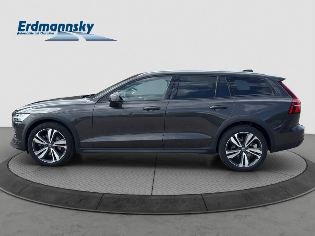 Volvo V60 B4 Cross Country Ultimate AWD/AHK/Pano/StHz – Bild 5