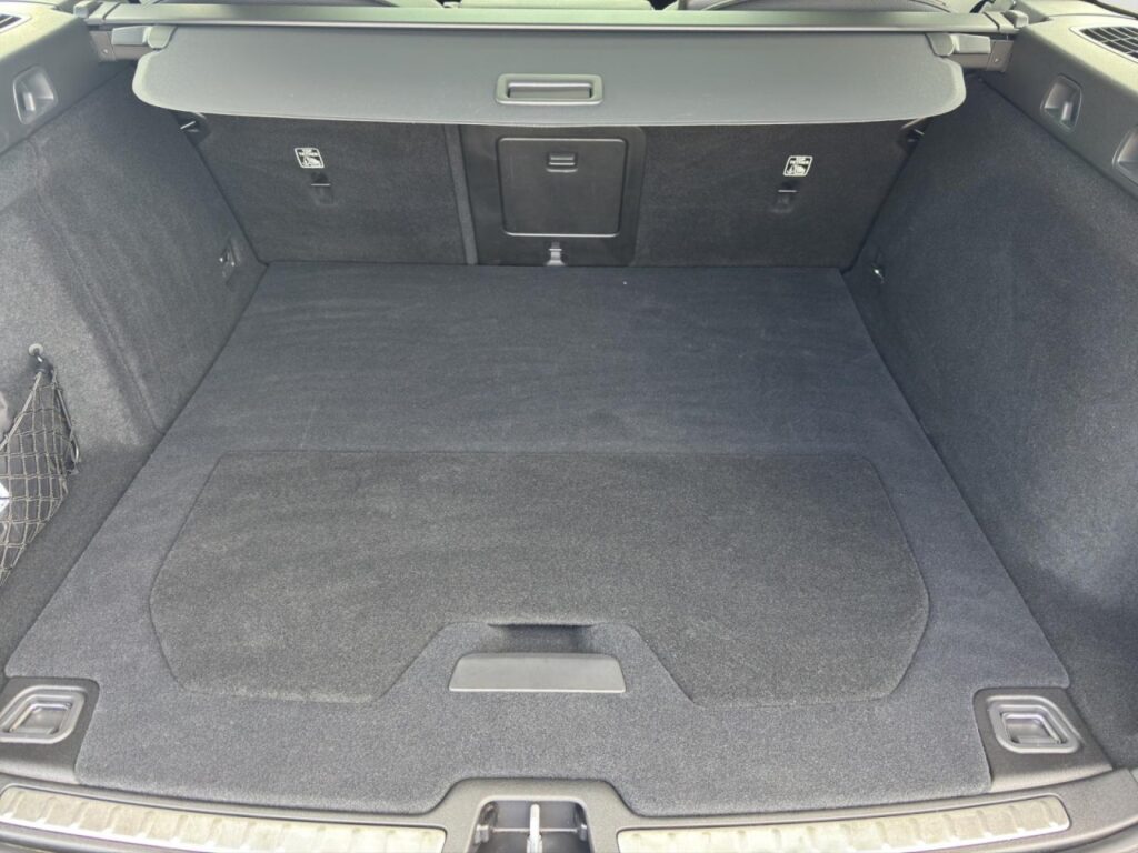 Volvo V60 B4 CC Ultimate AWD/Navi/AHK/Pano/StHz/19Zoll – Bild 14