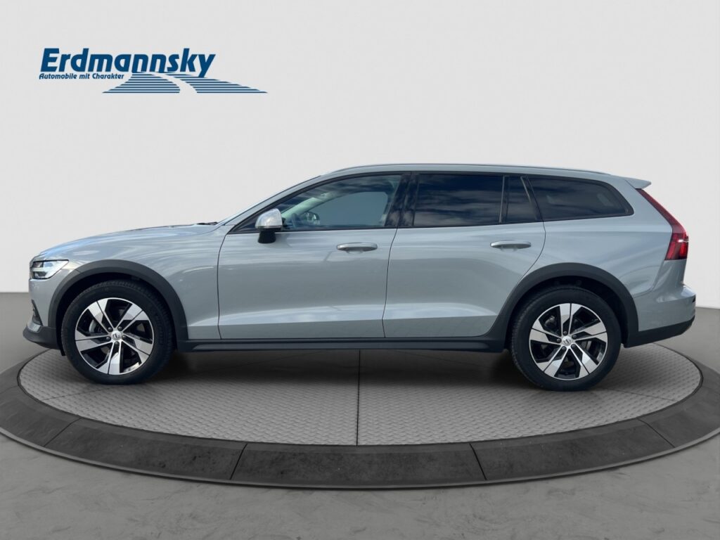 Volvo V60 B4 CC Plus AWD/Leder/Navi/Kam/BLIS/hzb.LK – Bild 5