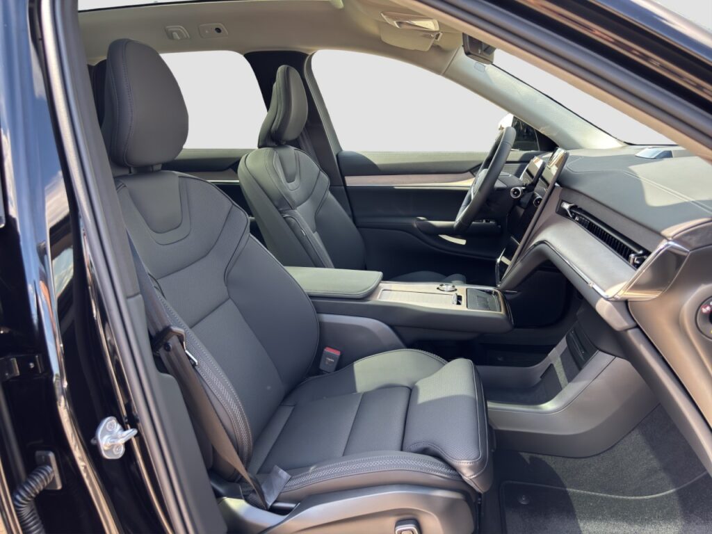 Volvo EX90 Plus Twin Engine AWD Executive Edition – Bild 16