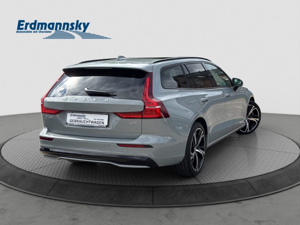 Volvo V60 B4 Plus Dark/Pano/AHK/Business-Paket/19Zoll – Bild 4