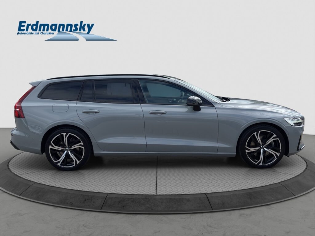 Volvo V60 B4 Plus Dark/Pano/AHK/Business-Paket/19Zoll – Bild 6