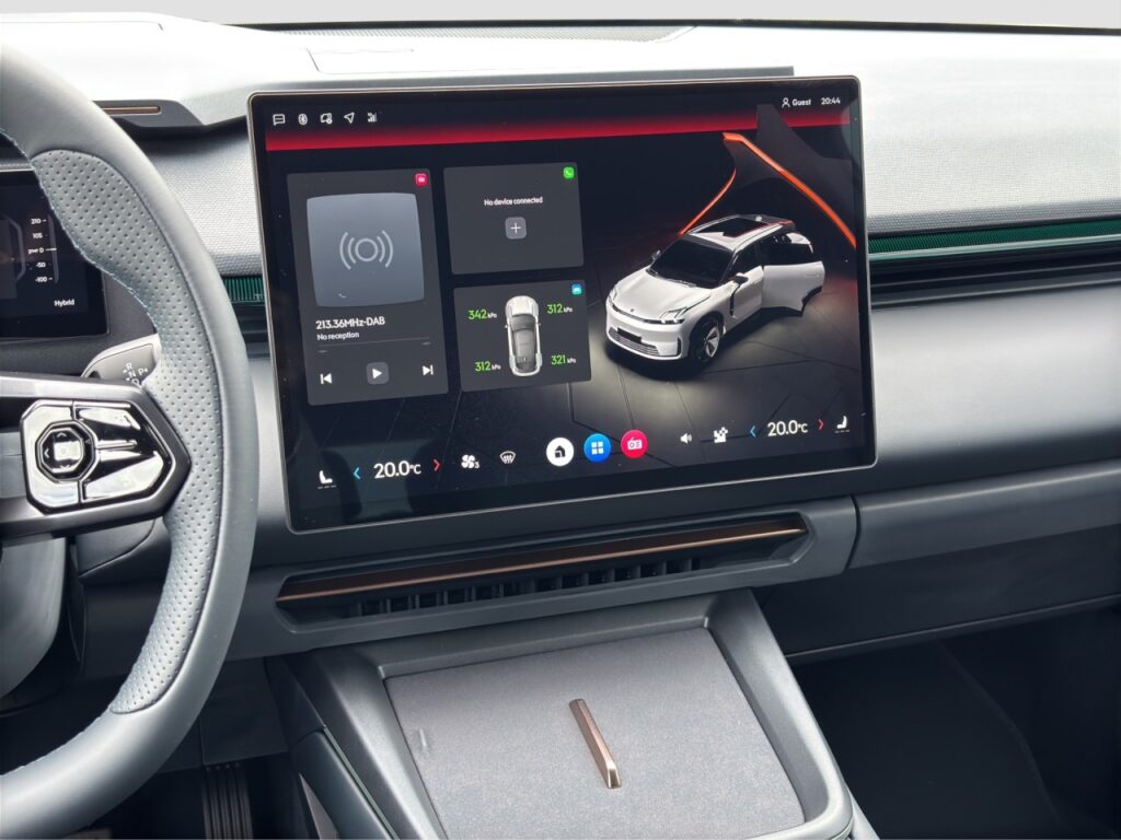 Lynk & Co 08 Core PHEV LED/PANO/el. Sitze/360 Grad Kamera – Bild 10