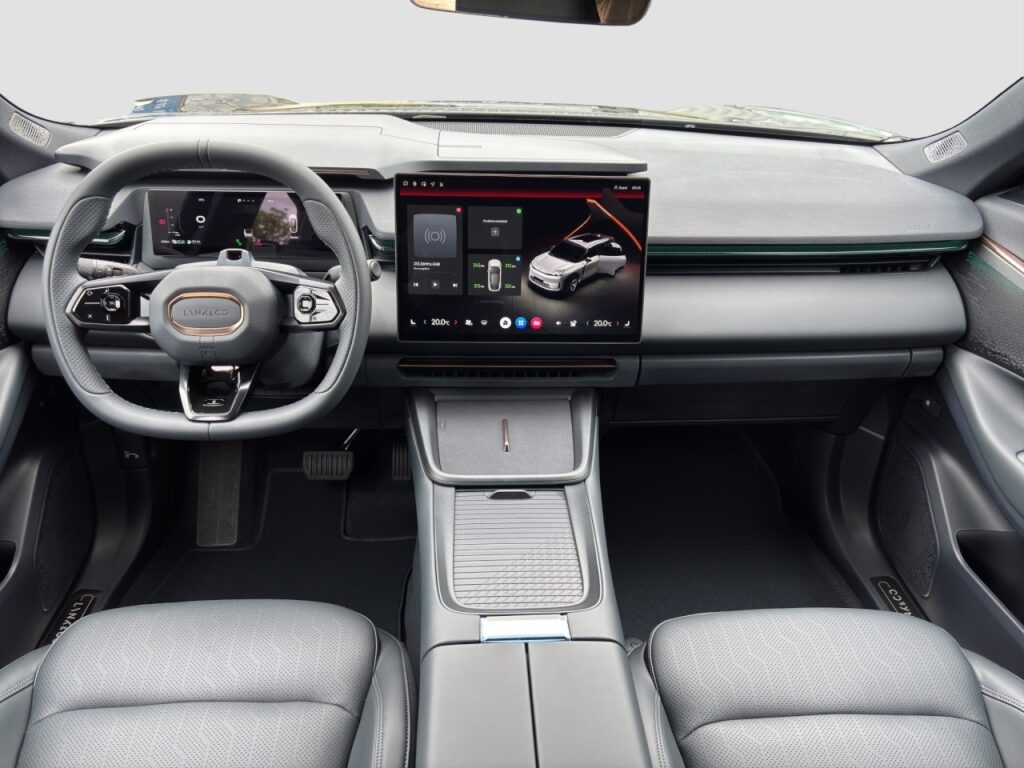 Lynk & Co 08 Core PHEV LED/PANO/el. Sitze/360 Grad Kamera – Bild 11