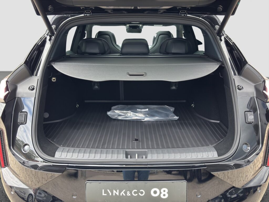 Lynk & Co 08 Core PHEV LED/PANO/el. Sitze/360 Grad Kamera – Bild 17