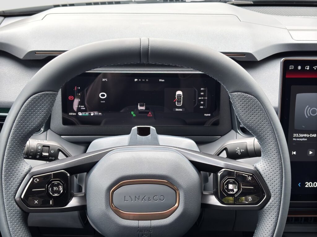 Lynk & Co 08 Core PHEV LED/PANO/el. Sitze/360 Grad Kamera – Bild 9