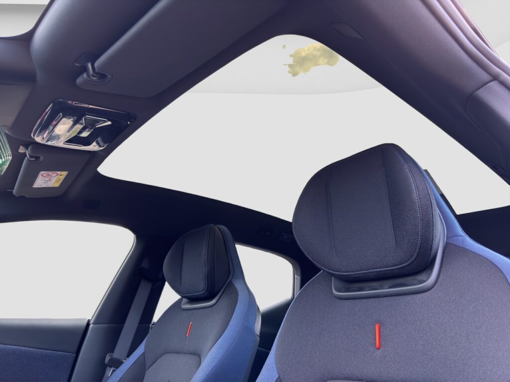 Lynk & Co 02 Core/LED/NAVI/PANO/Sitzhzg – Bild 15