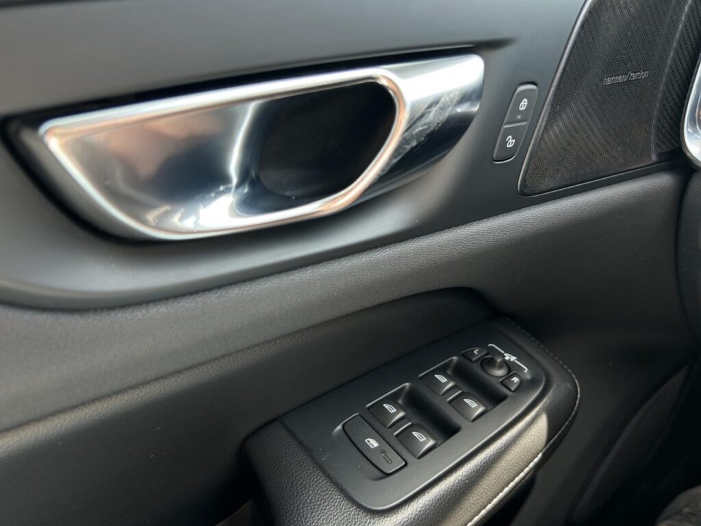 Volvo V60 B4 CC Pro AWD/Navi/LED/Kam/StHz/HuD/19Zoll – Bild 11
