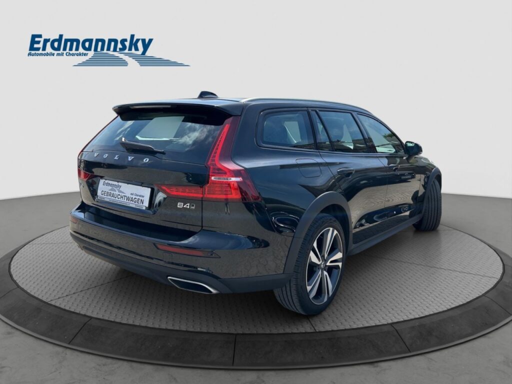Volvo V60 B4 CC Pro AWD/Navi/LED/Kam/StHz/HuD/19Zoll – Bild 4