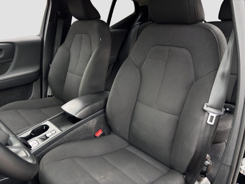 Volvo XC40 T4 Essential Plug-In Hybrid/Navi/hzb.LK/GJR – Bild 13