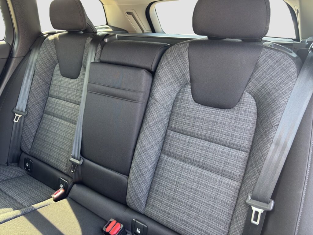 Volvo V60 B4 Core/Navi/LED/Kamera/hzb.LK/BLIS/el.HKL – Bild 14