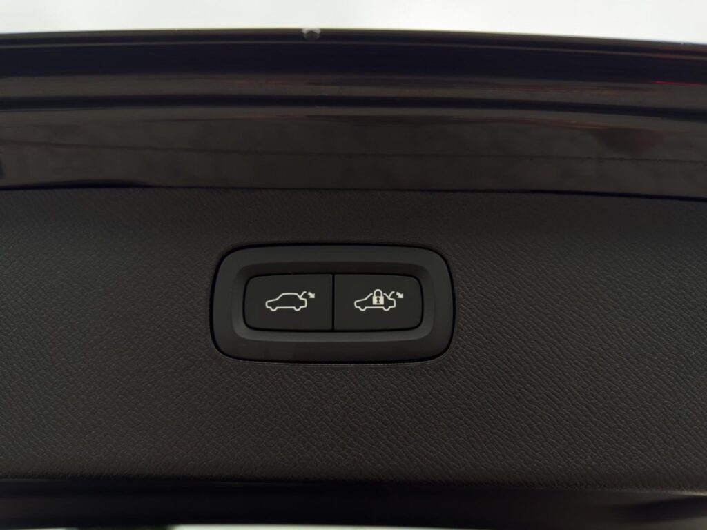 Volvo XC90 B5 Diesel Ultimate Dark AWD/Standhzg/360Kam – Bild 18