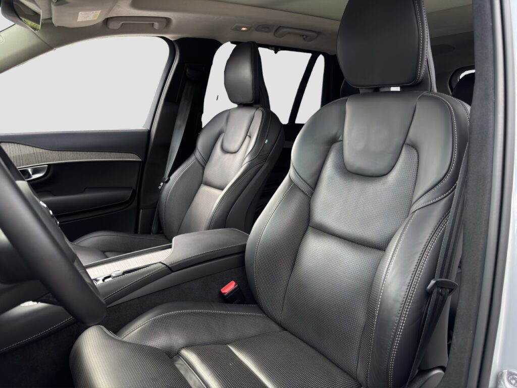 Volvo XC90 B5 Diesel Ultimate Bright AWD/Massage/360 – Bild 13