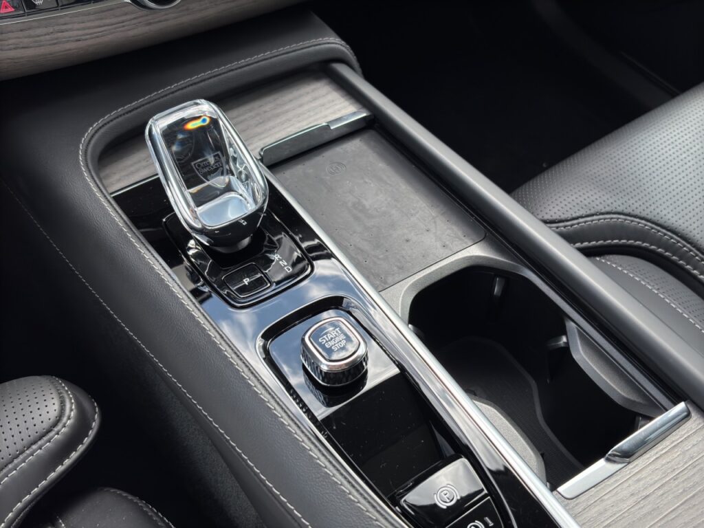 Volvo XC90 B5 Diesel Ultimate Bright AWD/Massage/360 – Bild 19