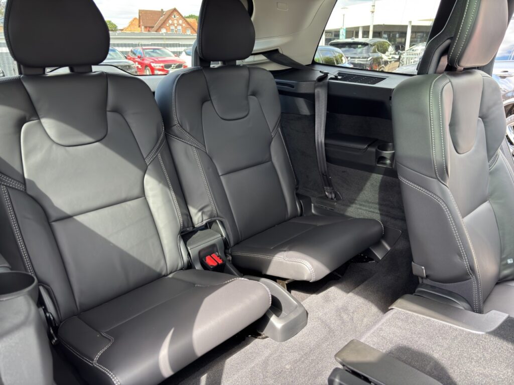 Volvo XC90 B5 Diesel Ultimate Bright AWD/Massage/360 – Bild 25