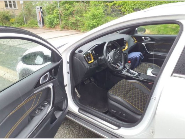 Kia XCeed 1.5 T-GDI Xdition/Navi/AHK/Exclusiv-Paket – Bild 6