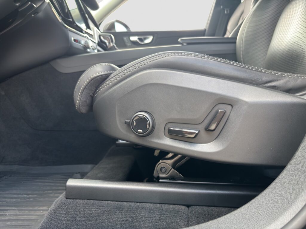 Volvo XC60 D4 Inscription/Nappa/Massage/LED/Kam/Four-C – Bild 15