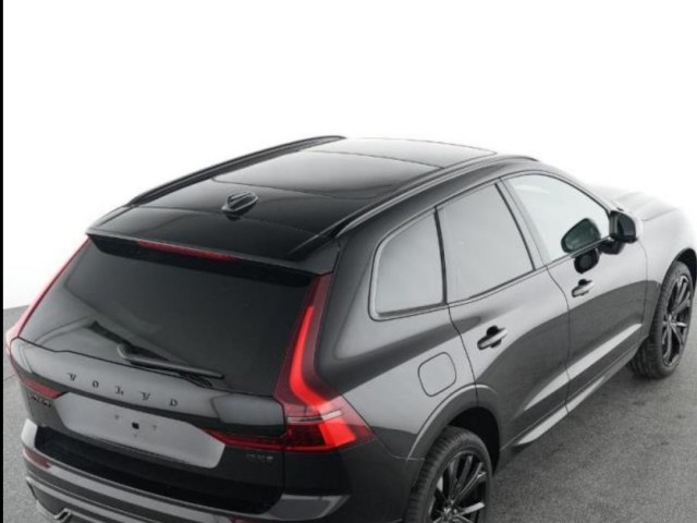 Volvo XC60 B5 Ultra Black Edition AWD/Pano/AHK/HuD/H&K – Bild 3