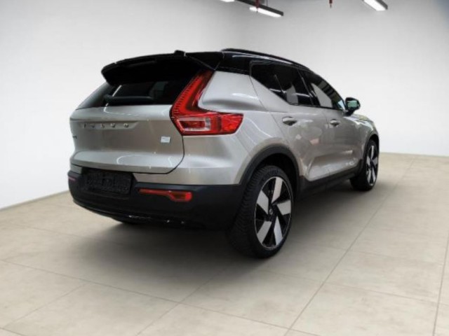 Volvo XC40 Ultimate Twin Electric AWD/Pano/20Zoll+GJR – Bild 2