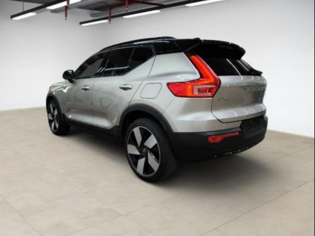 Volvo XC40 Ultimate Twin Electric AWD/Pano/20Zoll+GJR – Bild 4