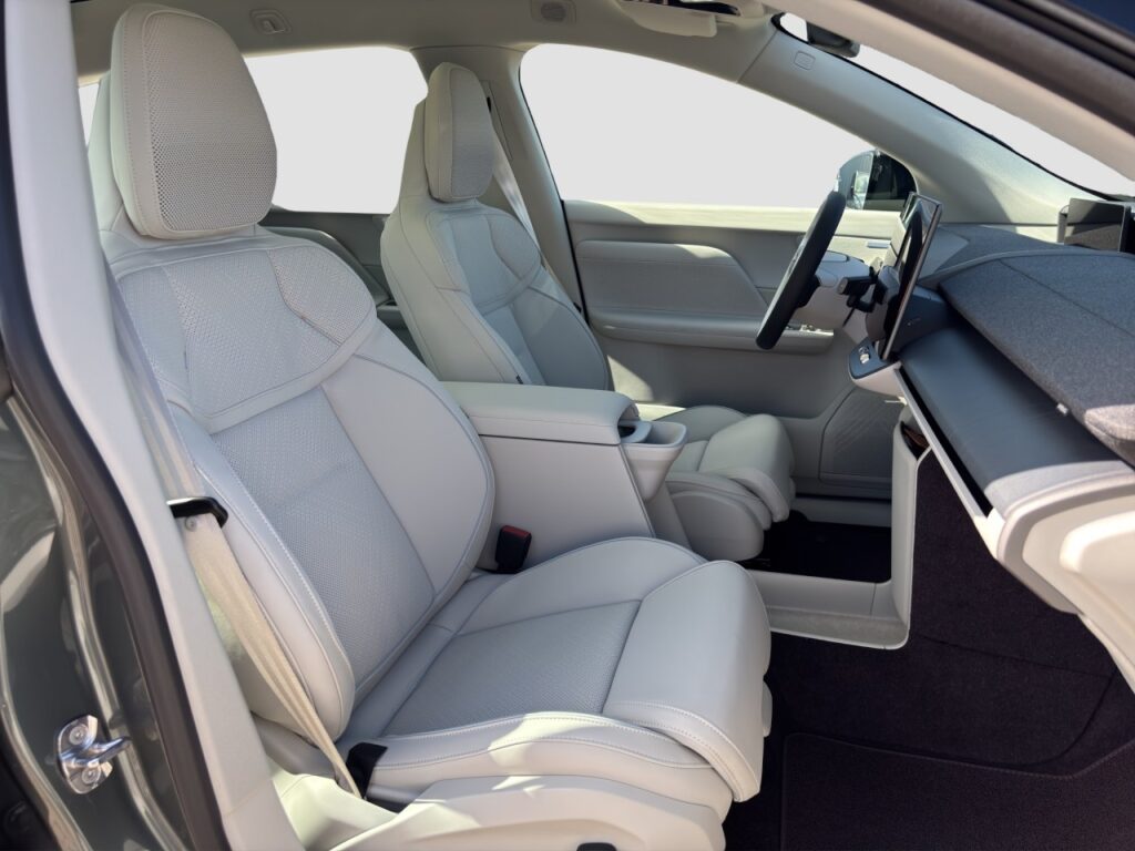 Volvo EX60 Ultra P10 AWD Electric/800V/Bowers&Wilkins – Bild 17