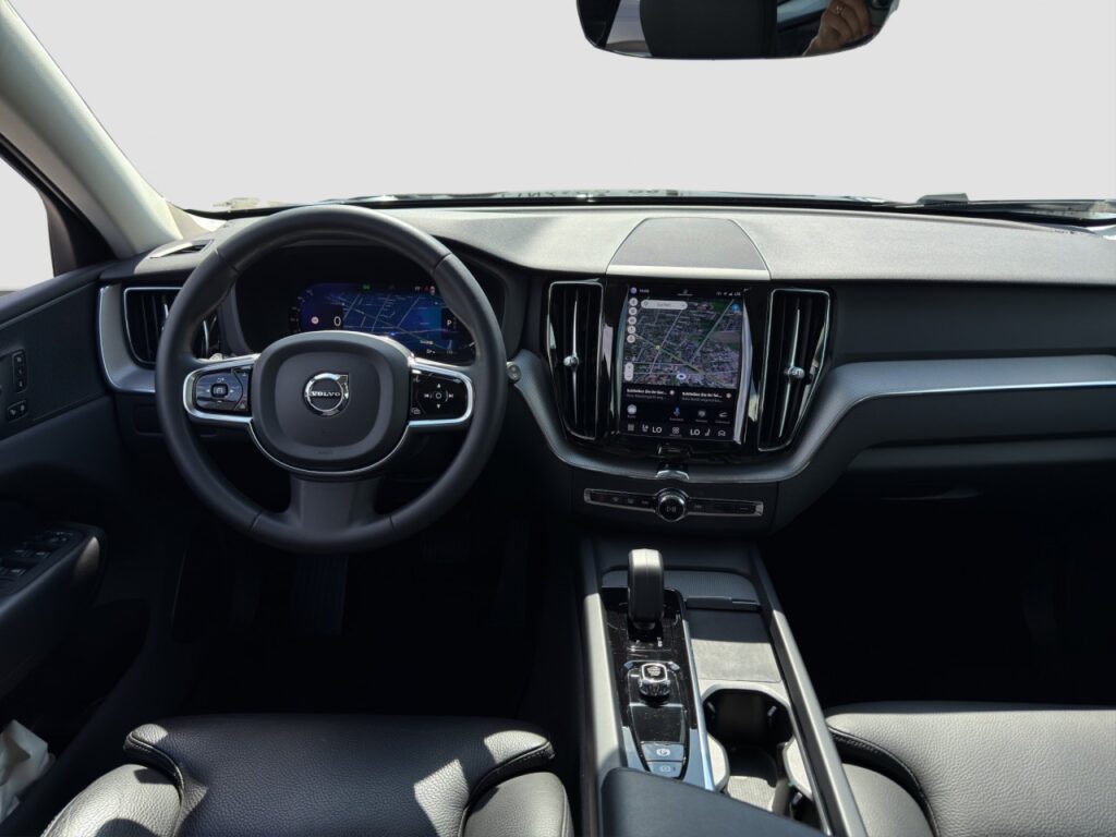 Volvo XC60 B4 Plus Bright Aut./Lenkradhzg/4x Sitzhzg – Bild 10