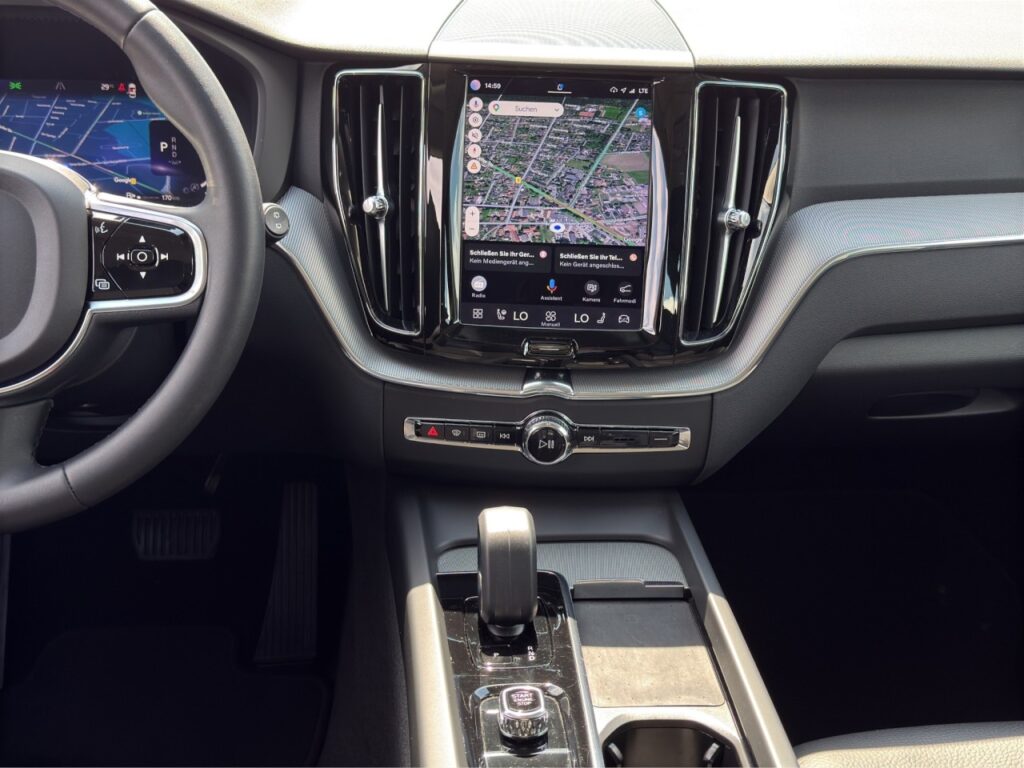 Volvo XC60 B4 Plus Bright Aut./Lenkradhzg/4x Sitzhzg – Bild 11