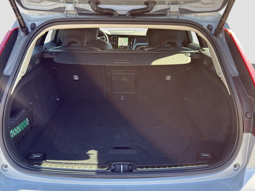 Volvo V60 B4 Plus Dark/Navi/LED/360K/hz.FS/Licht-Paket – Bild 15