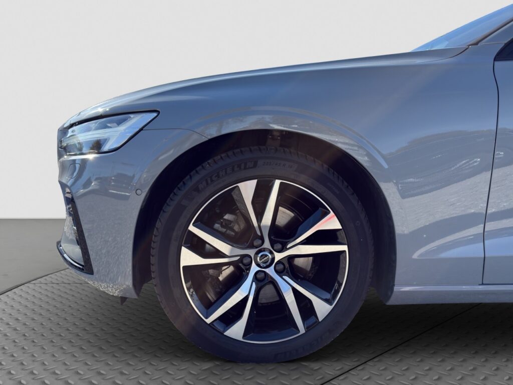 Volvo V60 B4 Plus Dark/Navi/LED/360K/hz.FS/Licht-Paket – Bild 16