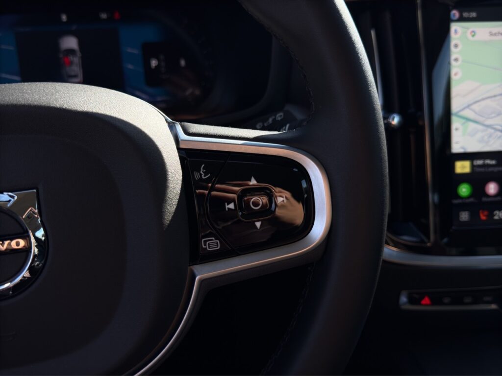 Volvo V60 B4 Plus Dark/Navi/LED/360K/hz.FS/Licht-Paket – Bild 23