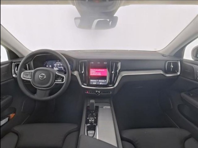 Volvo V60 B4 Plus Dark/Navi/LED/360K/hz.FS/Licht-Paket – Bild 3
