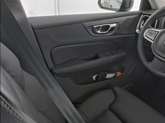 Volvo V60 B4 Plus Dark/Navi/LED/360K/hz.FS/Licht-Paket – Bild 4