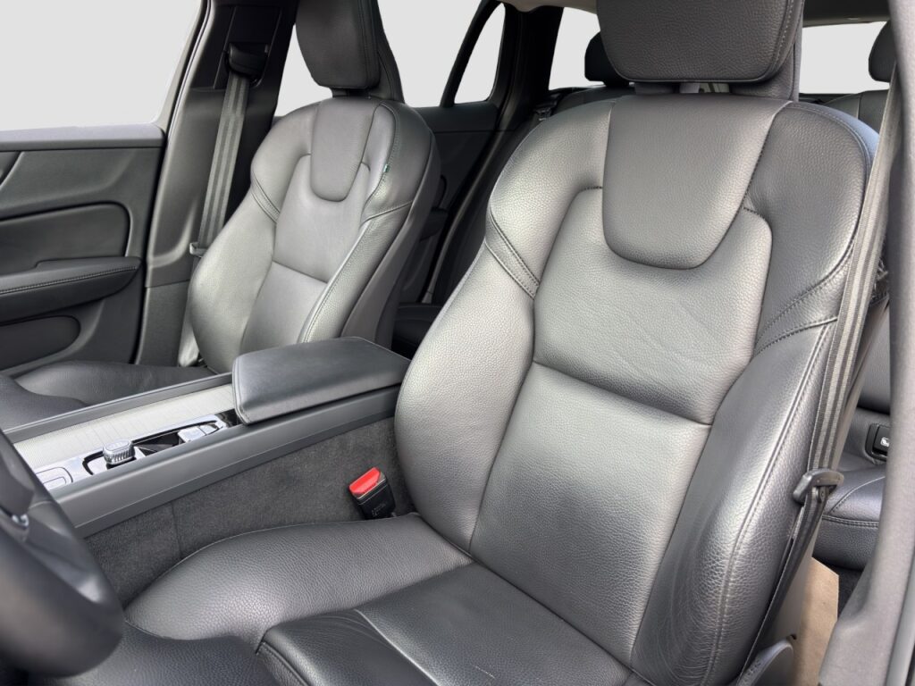 Volvo V60 B4 Ultimate Bright/Navi/LED/Pano/360Kam/HuD – Bild 13