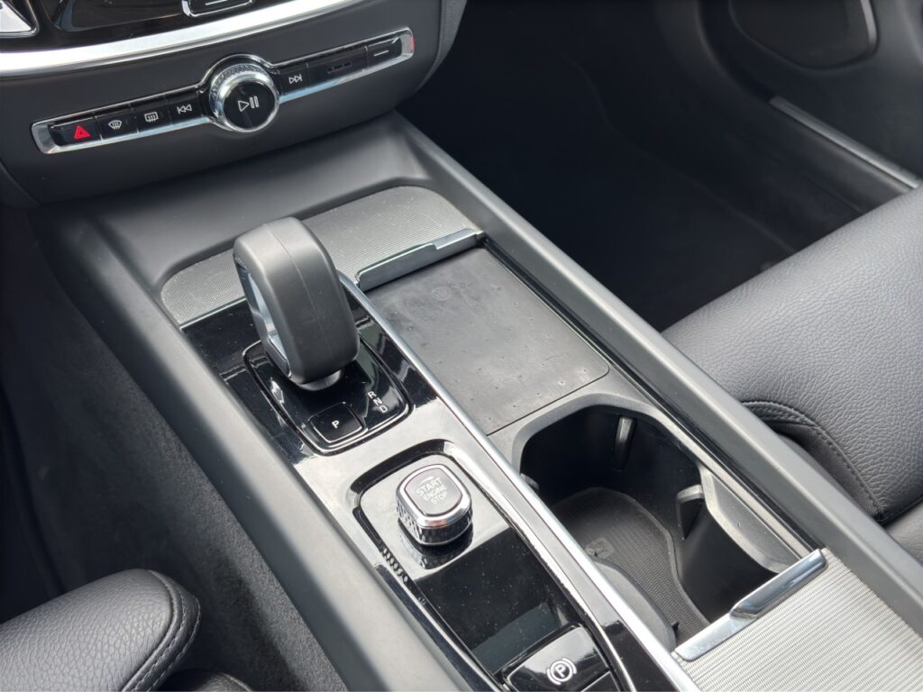 Volvo V60 B4 Ultimate Bright/Navi/LED/Pano/360Kam/HuD – Bild 19