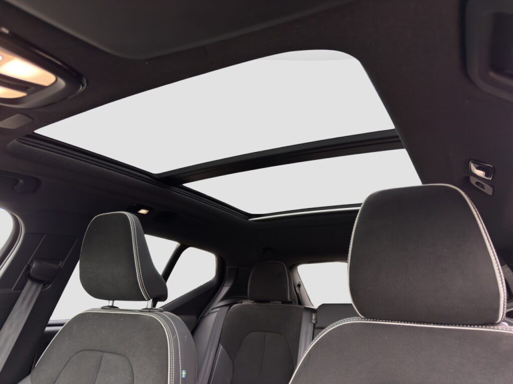 Volvo XC40 Twin AWD Ultimate/360Kam/H&K/el.Sitze/AHK – Bild 15