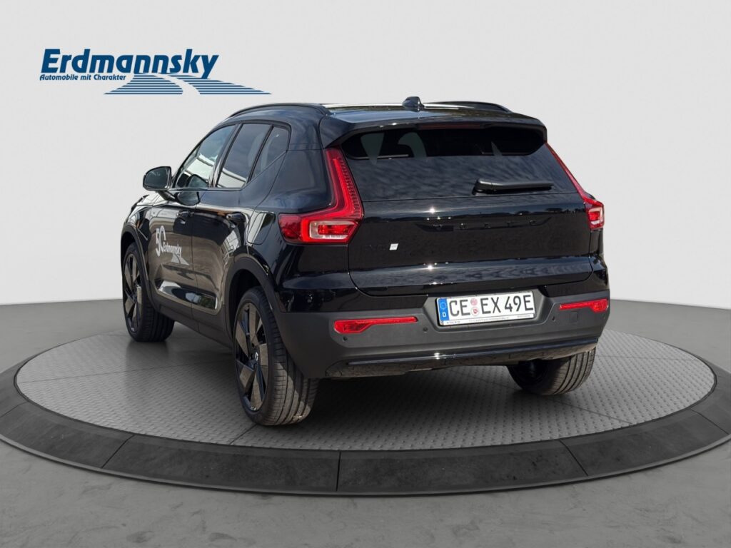 Volvo EX40 Single Extended Range Ultra Black Edition – Bild 2