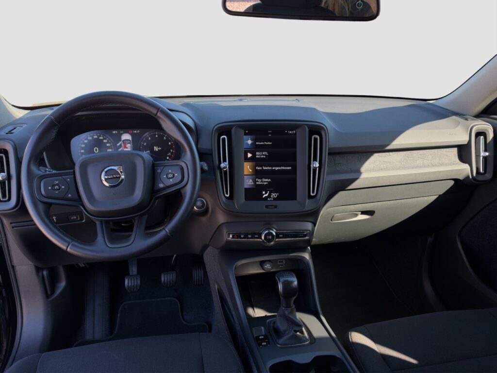 Volvo XC40 T2 Essential Navi Apple CarPlay – Bild 10