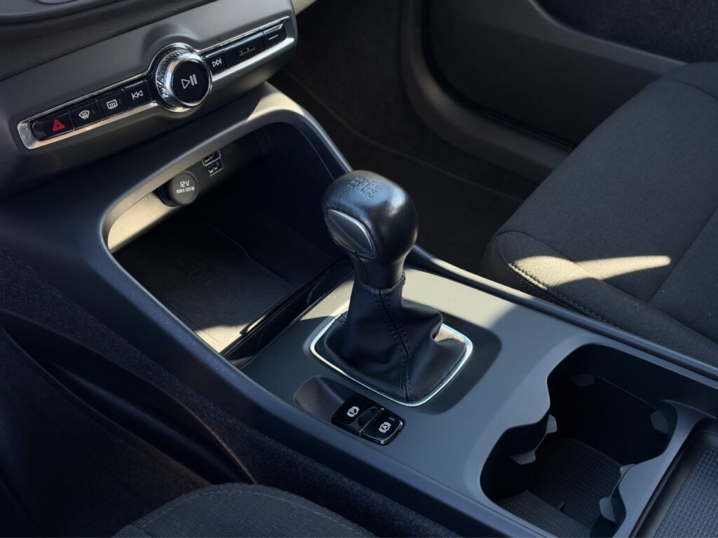 Volvo XC40 T2 Essential Navi Apple CarPlay – Bild 17