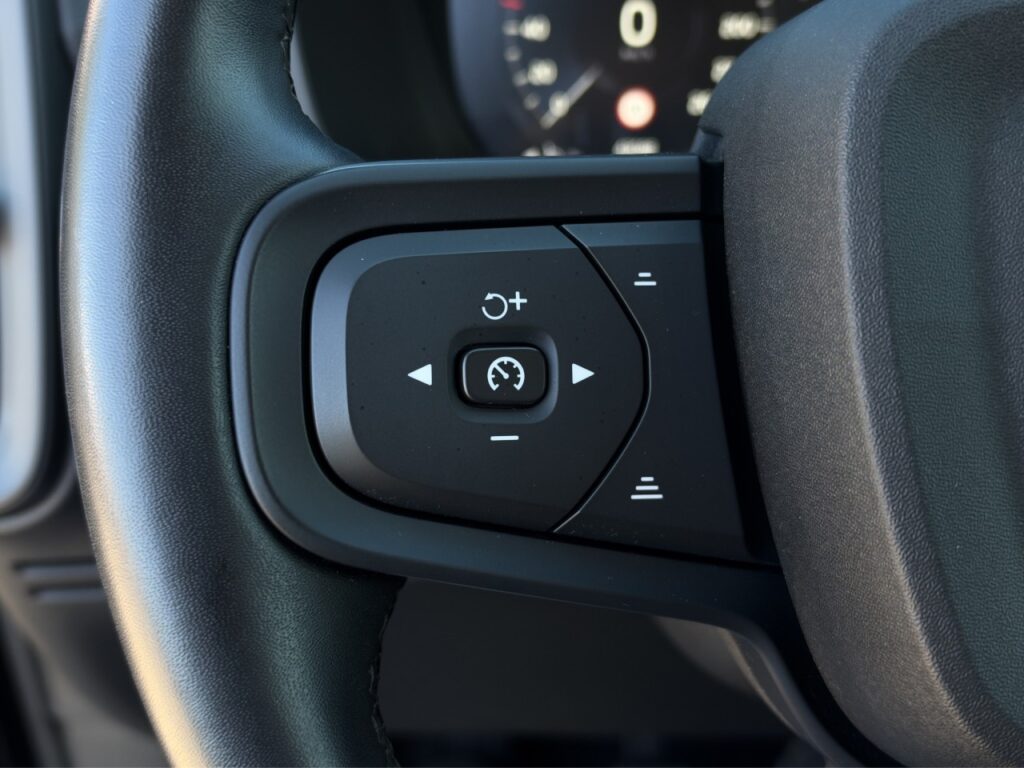 Volvo XC40 T2 Essential Navi Apple CarPlay – Bild 19