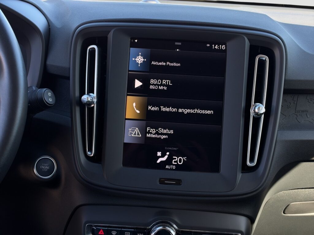 Volvo XC40 T2 Essential Navi Apple CarPlay – Bild 9