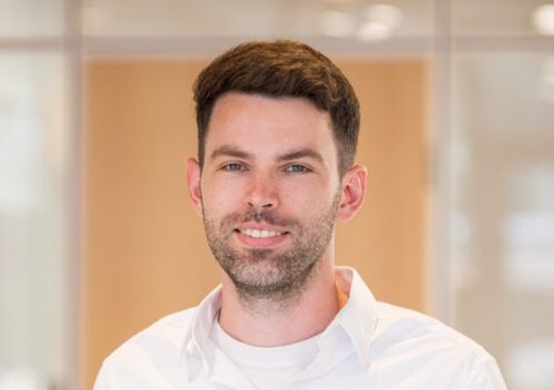 Mitarbeiterporträt im Autohaus Erdmannsky – Leon Lohmann