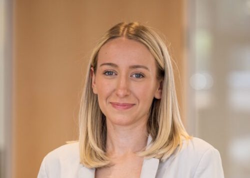 Mitarbeiterporträt im Autohaus Erdmannsky – Vanessa Müller